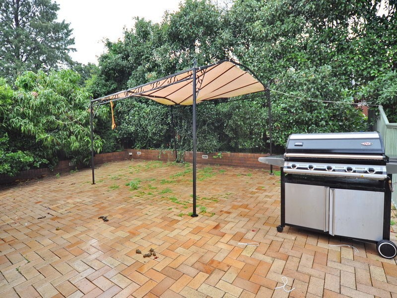 12 Lochinvar Parade, Carlingford NSW 2118