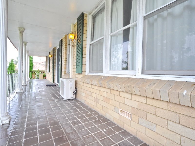 12 Lochinvar Parade, Carlingford NSW 2118