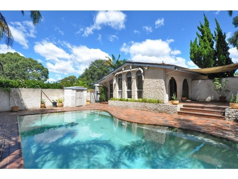 11 Iona Street, North Rocks NSW 2151