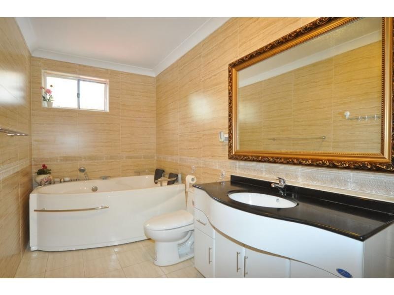 18 Narrun Crescent, Telopea NSW 2117