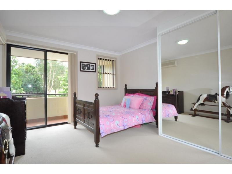 2/12 Wylde Street, Telopea NSW 2117