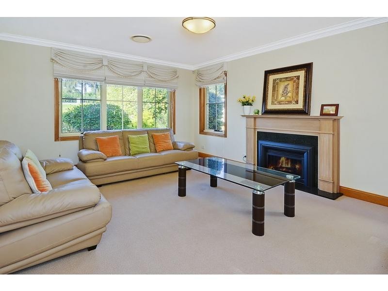 4 Brookpine Place, West Pennant Hills NSW 2125