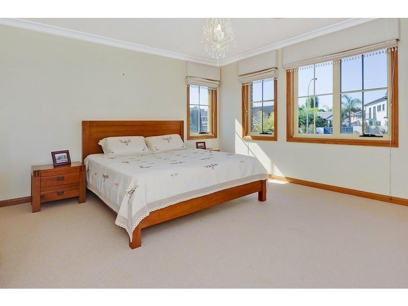 4 Brookpine Place, West Pennant Hills NSW 2125