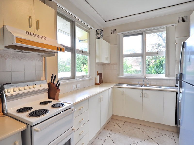 2 Tripoli Avenue, Carlingford NSW 2118