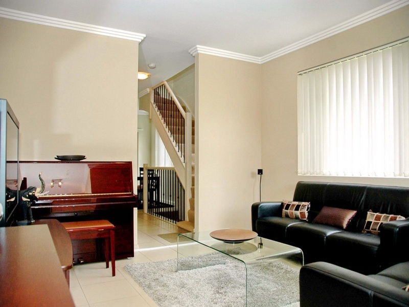 1/37-39 Marshall Road, Telopea NSW 2117