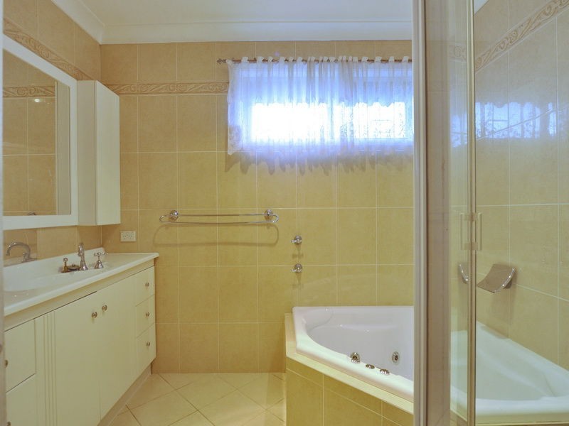 27 Ainslie Parade, Carlingford NSW 2118