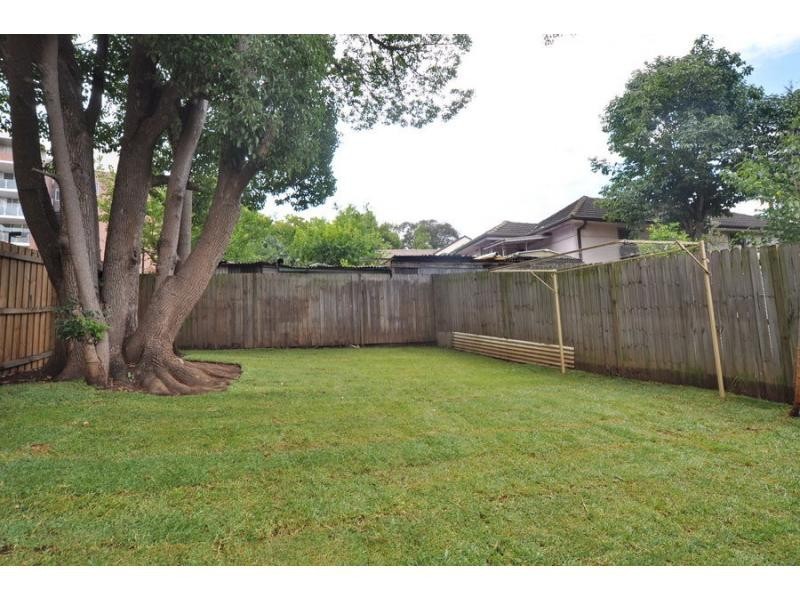 1 Marshall Road, Telopea NSW 2117