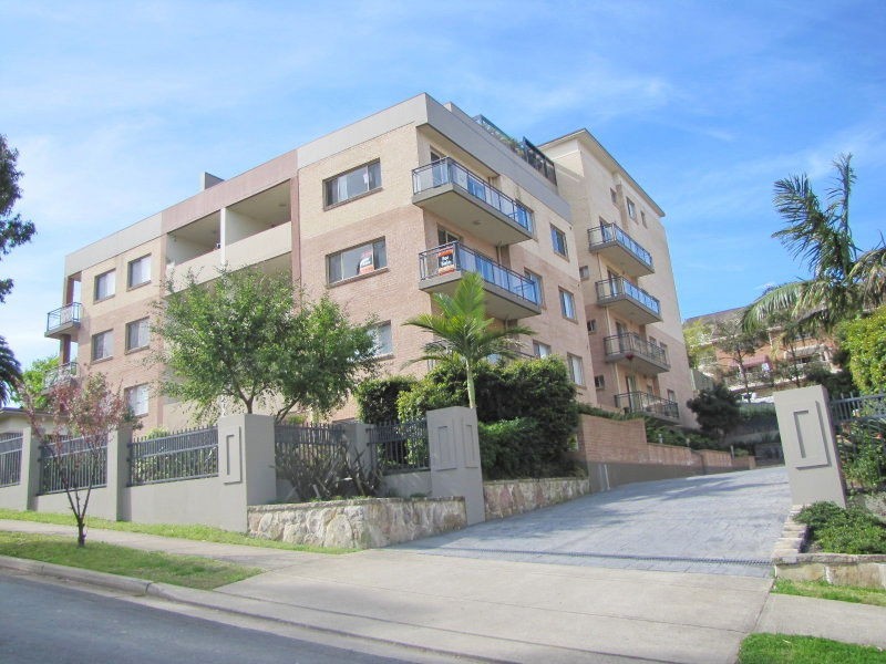 14/1 Young Road, Carlingford NSW 2118
