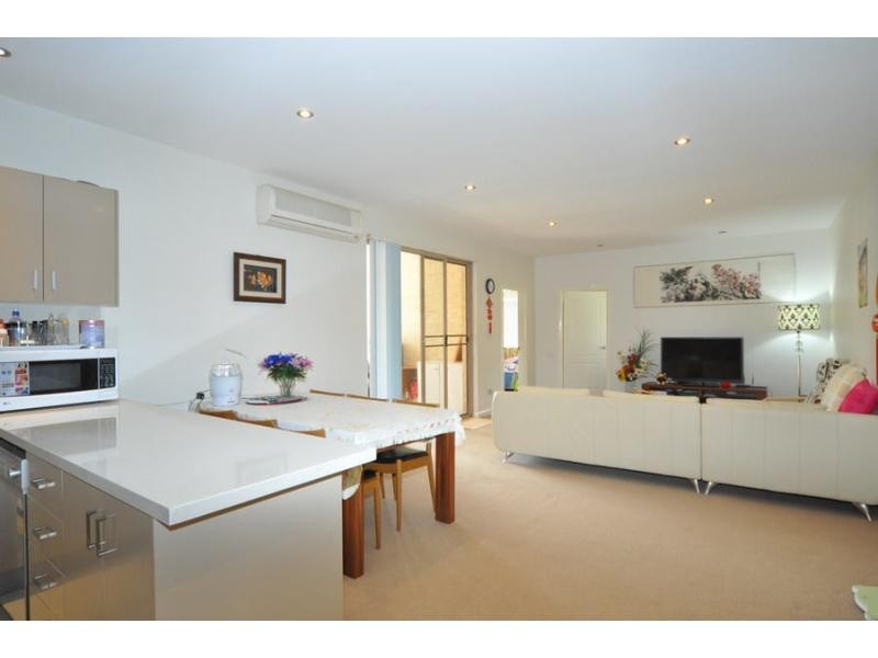 14/1 Young Road, Carlingford NSW 2118