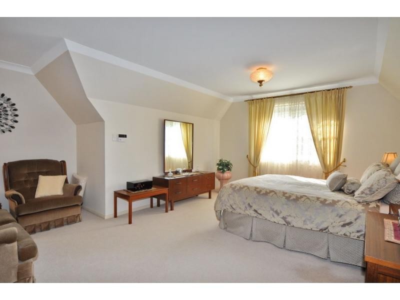 2 Loyalty Road, North Rocks NSW 2151