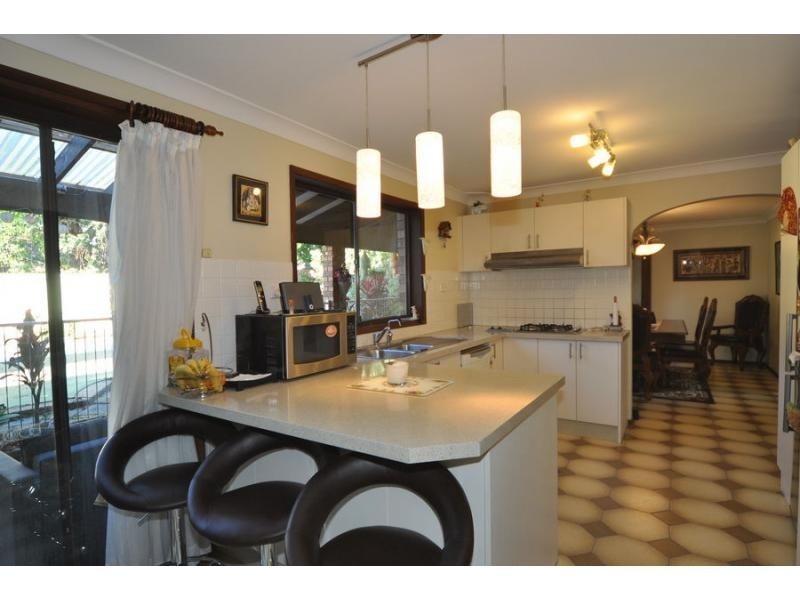 6 Stanton Drive, West Pennant Hills NSW 2125