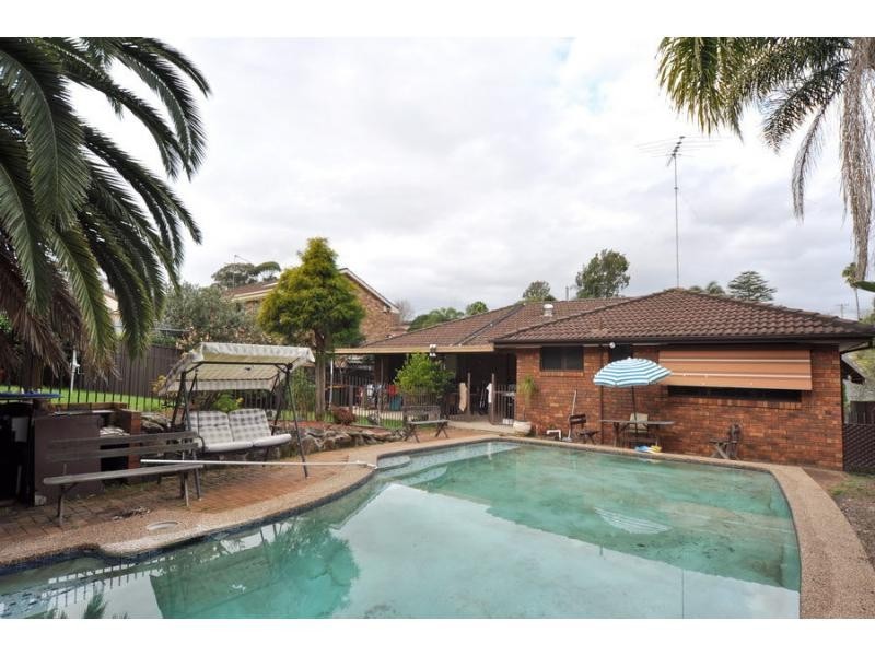 33 Balaka Drive, Carlingford NSW 2118