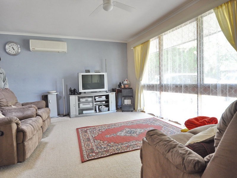 8 Metcalf Avenue, Carlingford NSW 2118