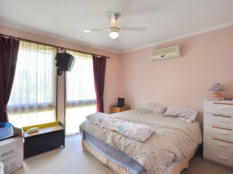 8 Metcalf Avenue, Carlingford NSW 2118