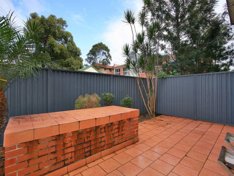 8/27 Station Street, Harris Park NSW 2150