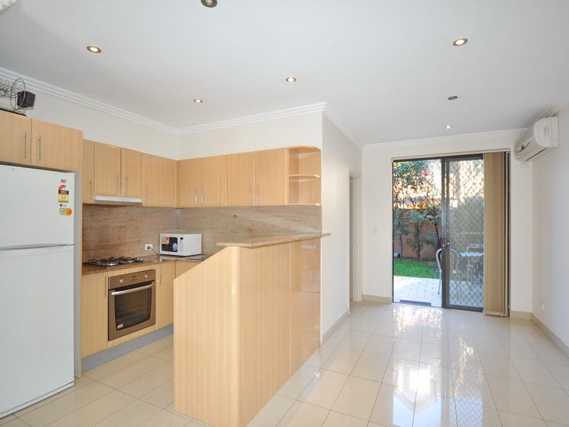 2/210 Pennant Hills Road, Carlingford NSW 2118