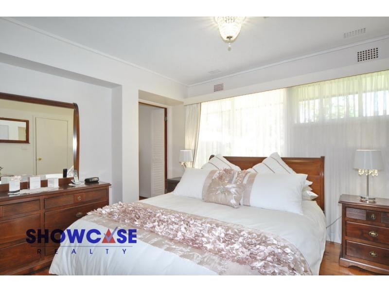 1 Snowdon Avenue, Carlingford NSW 2118