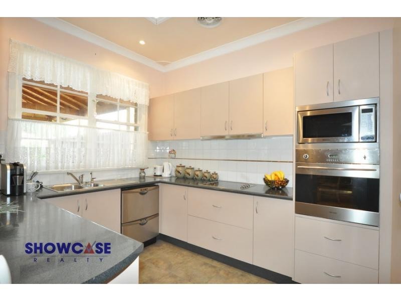 14 Yarralumla Drive, Carlingford NSW 2118