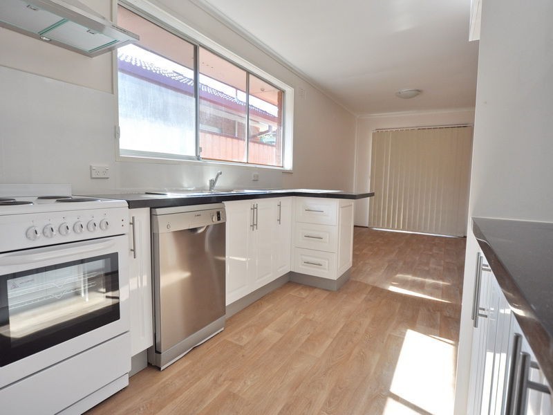 16 Somerset Drive, North Rocks NSW 2151