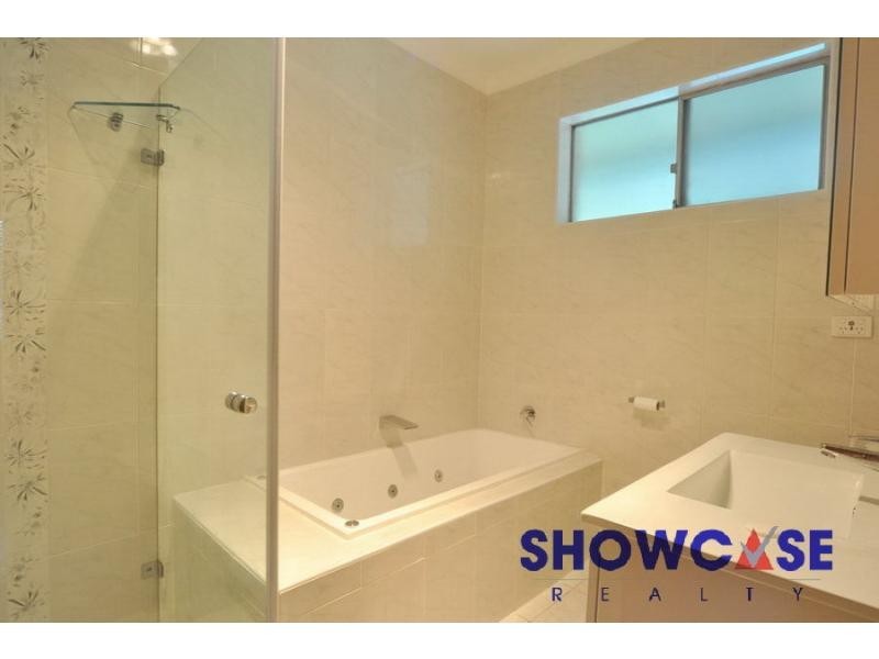 1 Lyndelle Place, Carlingford NSW 2118