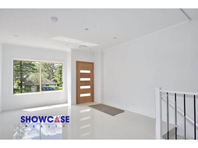 121 & 121A Moffatts Drive, Dundas Valley NSW 2117