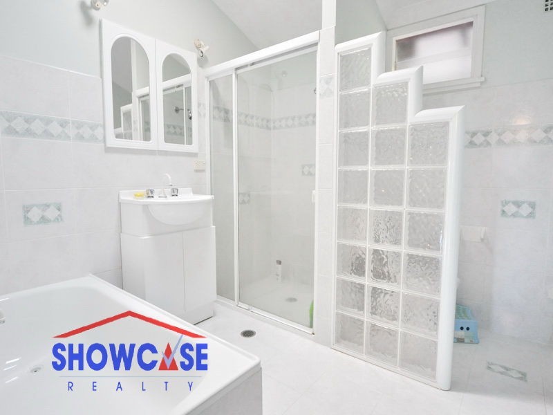 1 Bellevue Drive, Carlingford NSW 2118