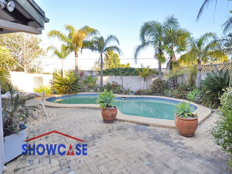 1 Bellevue Drive, Carlingford NSW 2118