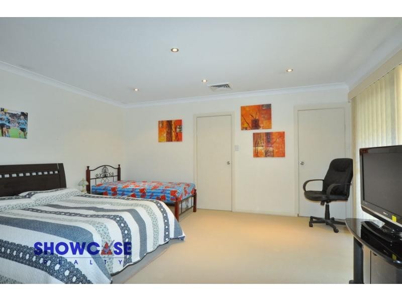 10 Panaview Crescent, North Rocks NSW 2151