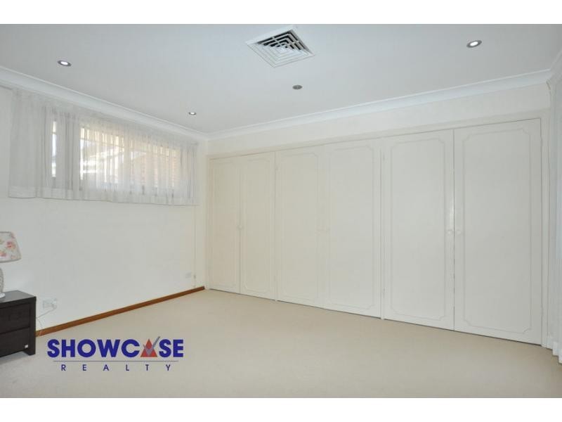 10 Panaview Crescent, North Rocks NSW 2151