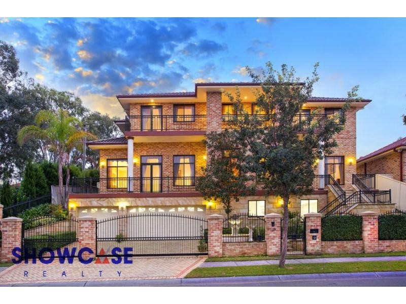 10 Greyfriar Place, Kellyville NSW 2155