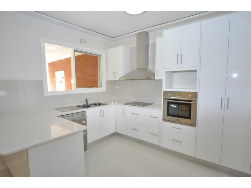 24 Bradley Drive, Carlingford NSW 2118