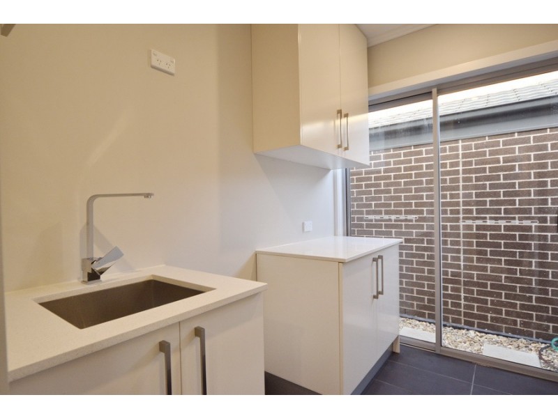 12 Offtake St, Leppington NSW 2179