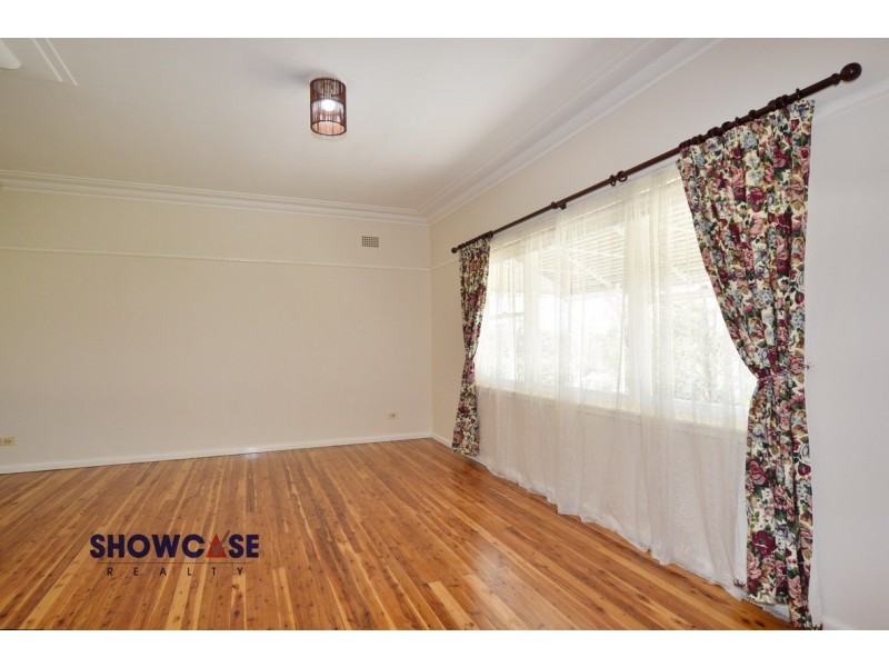 4 Torquil Ave, Carlingford NSW 2118
