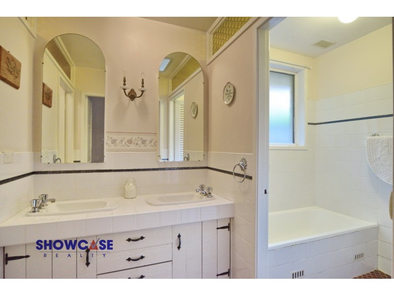 3 Norfolk Pl, Carlingford NSW 2118