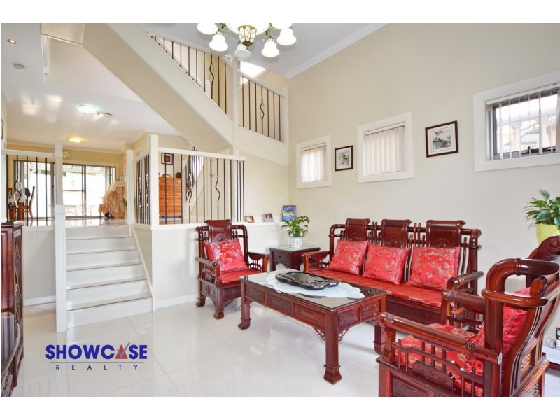 2A Leo Pl, Telopea NSW 2117