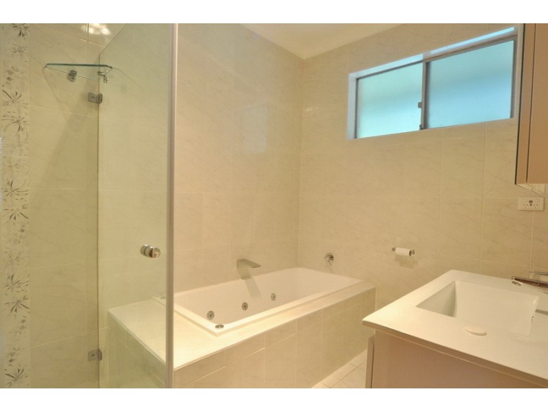 1 Lyndelle Place, Carlingford NSW 2118