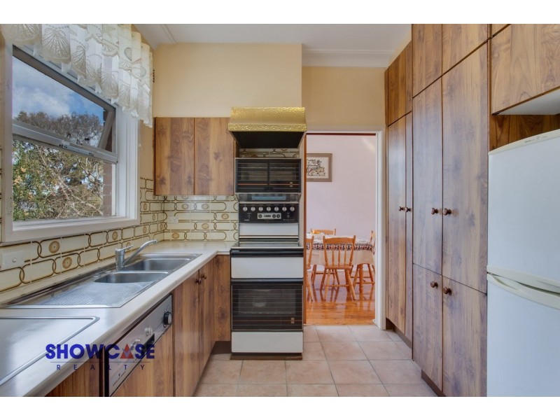 4 Clover Cl, Carlingford NSW 2118