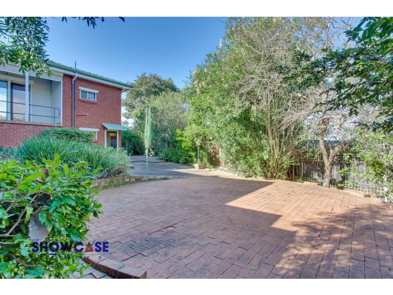 4 Clover Cl, Carlingford NSW 2118