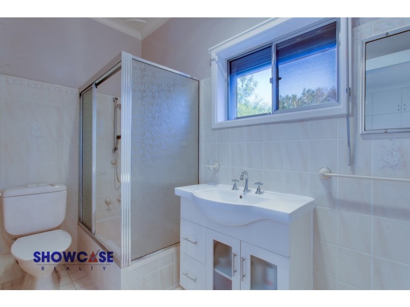 4 Clover Cl, Carlingford NSW 2118