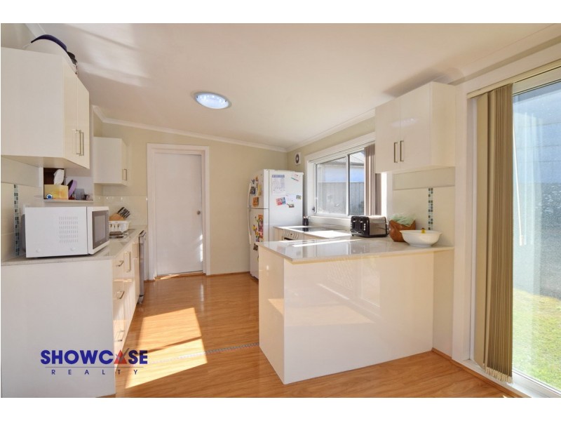 31 Austin Cres, Constitution Hill NSW 2145