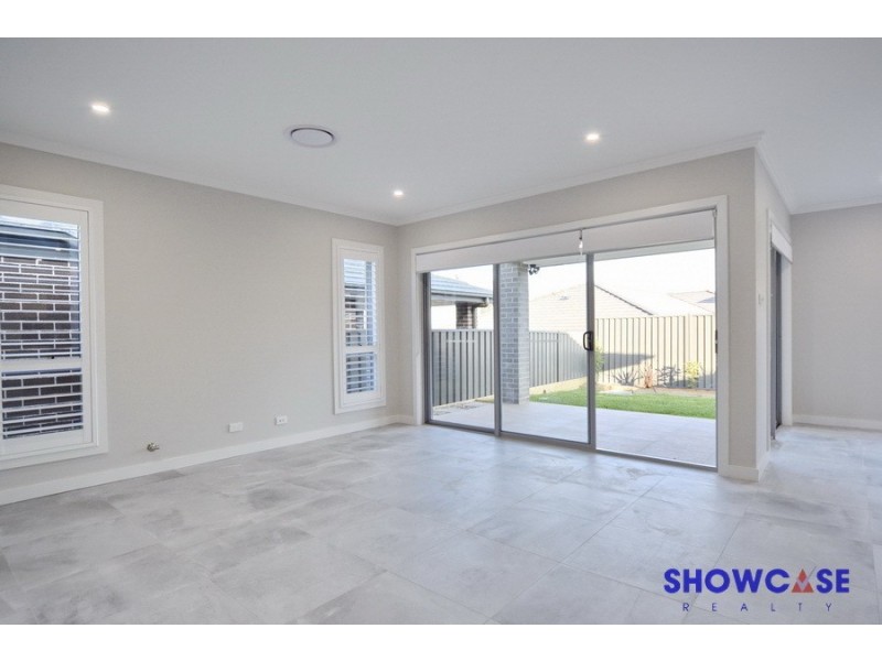 12 Offtake St, Leppington NSW 2179