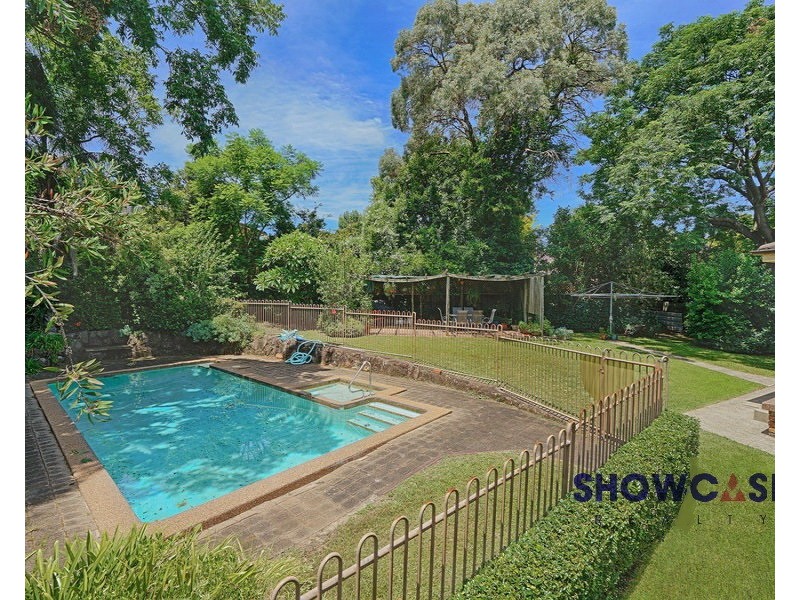 13 Havilah Pl, Carlingford NSW 2118