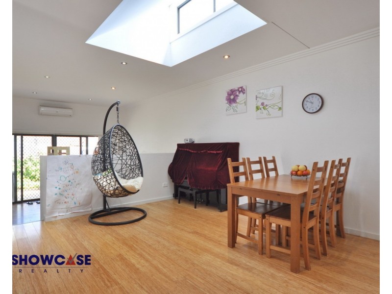 1/54 Baker St, Carlingford NSW 2118