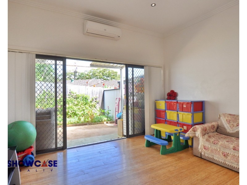 1/54 Baker St, Carlingford NSW 2118