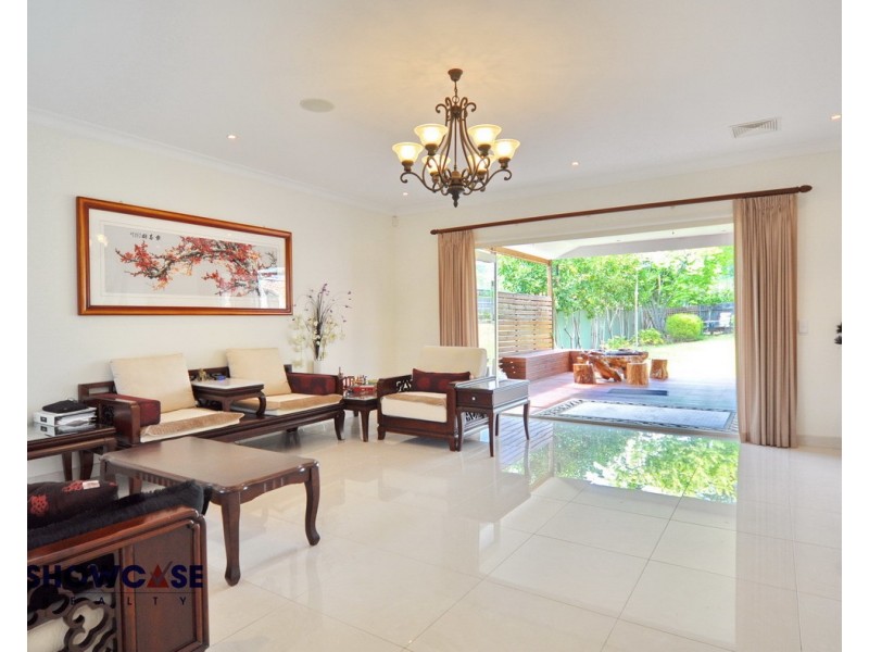 16 Dunrossil Ave, Carlingford NSW 2118