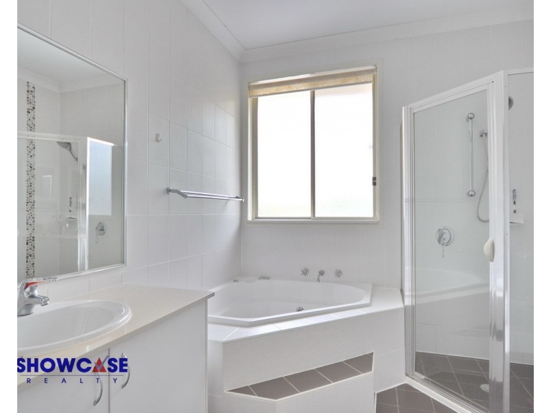 16 Dunrossil Ave, Carlingford NSW 2118