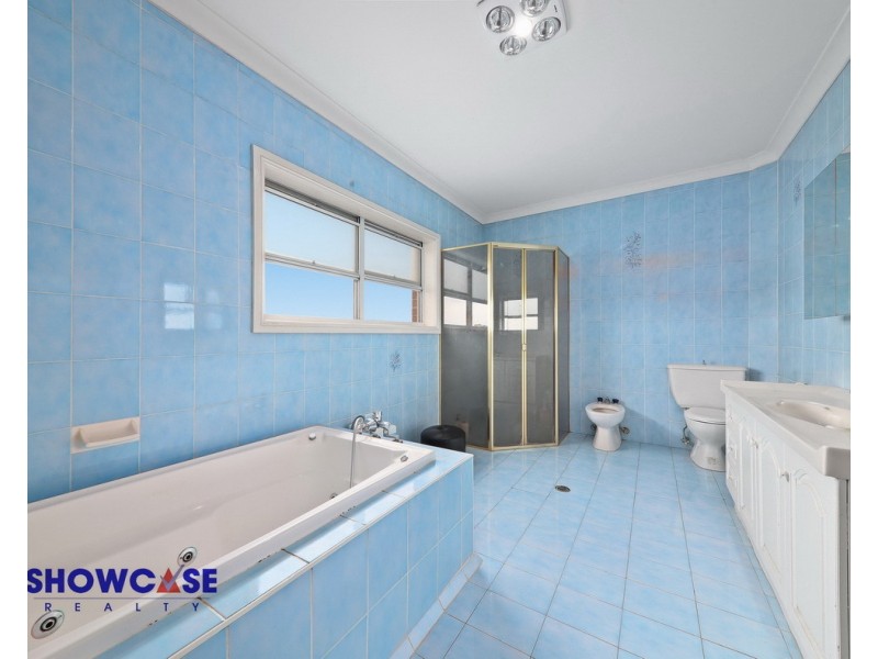 33 Hibiscus Ave, Carlingford NSW 2118