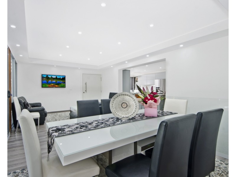 7 Caprera Rd, Northmead NSW 2152