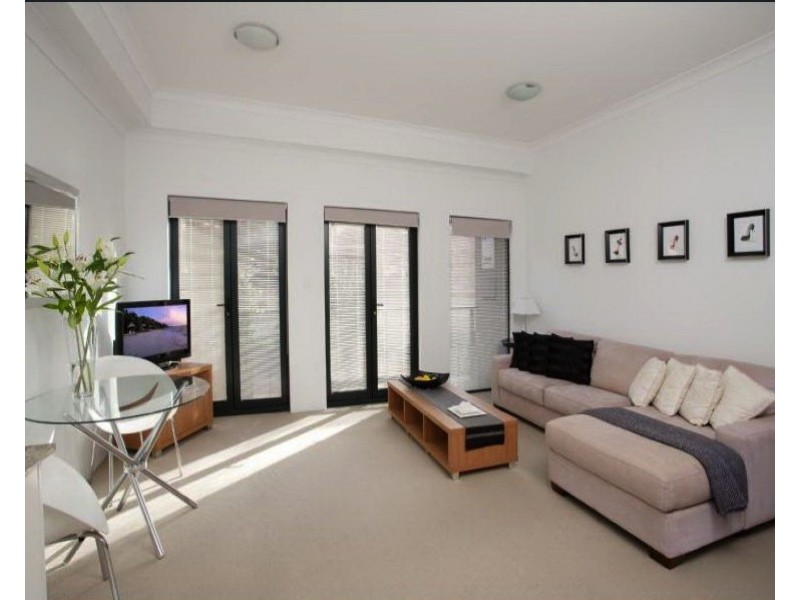 11/29 Holtermann St, Crows Nest NSW 2065
