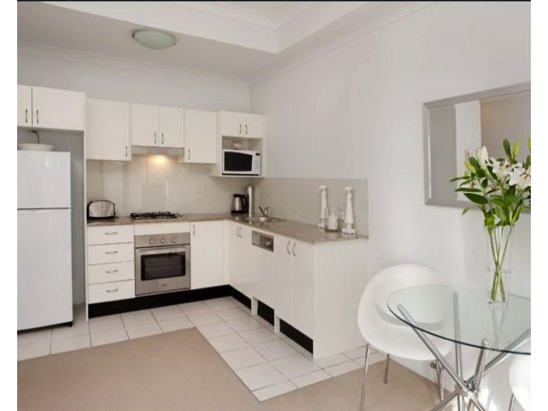 11/29 Holtermann St, Crows Nest NSW 2065